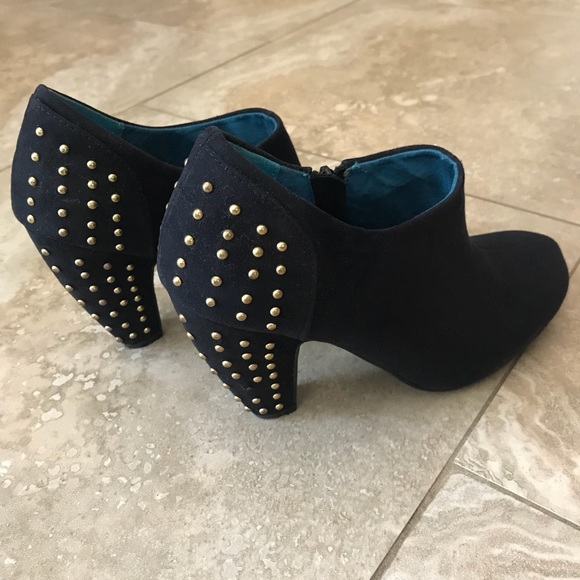 London Rebel studded black booties - Picture 6 of 7